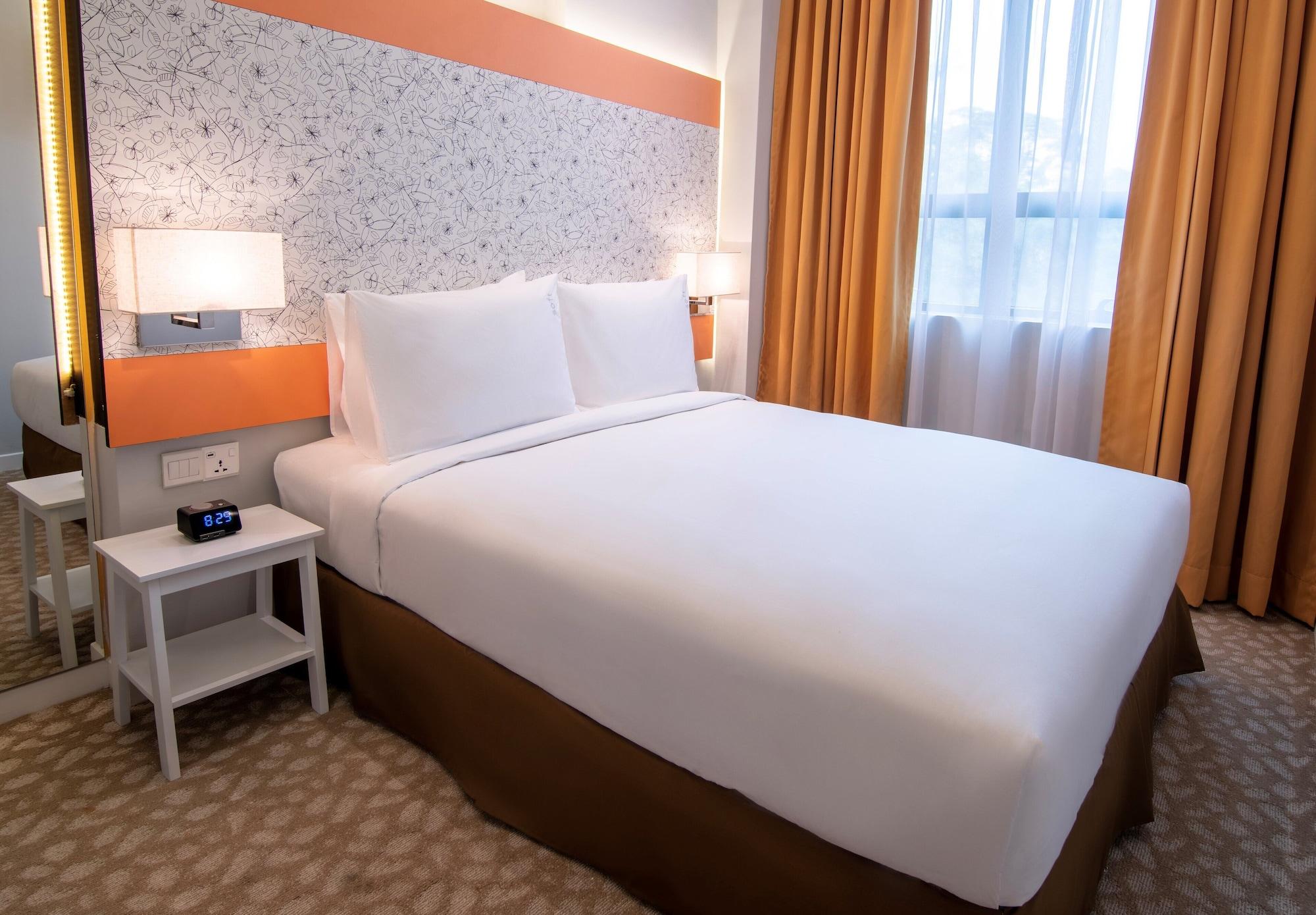 Holiday Inn Express & Suites Johor Bahru By Ihg Exterior photo